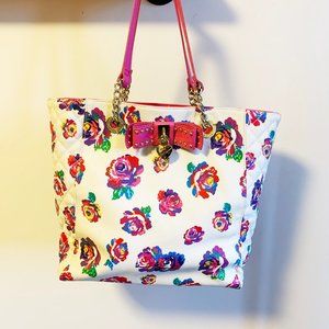 Betsy Johnson Tote Bag